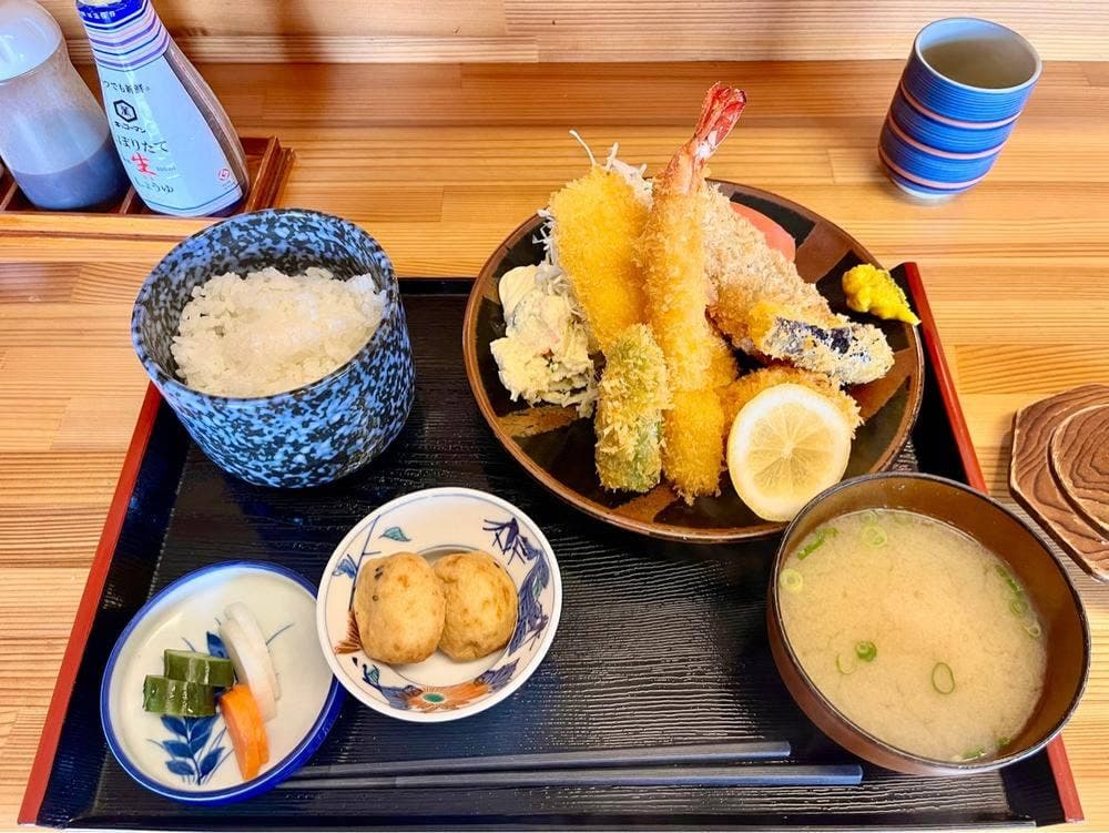 お食事処かつ巳