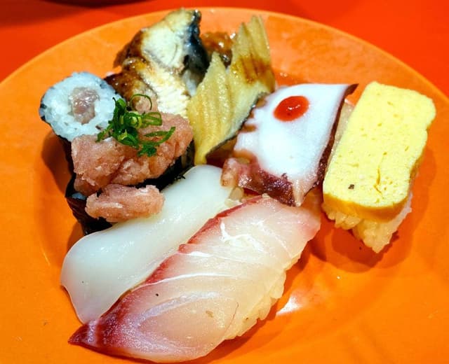 まわらない回転寿司 きんが - サブ画像1