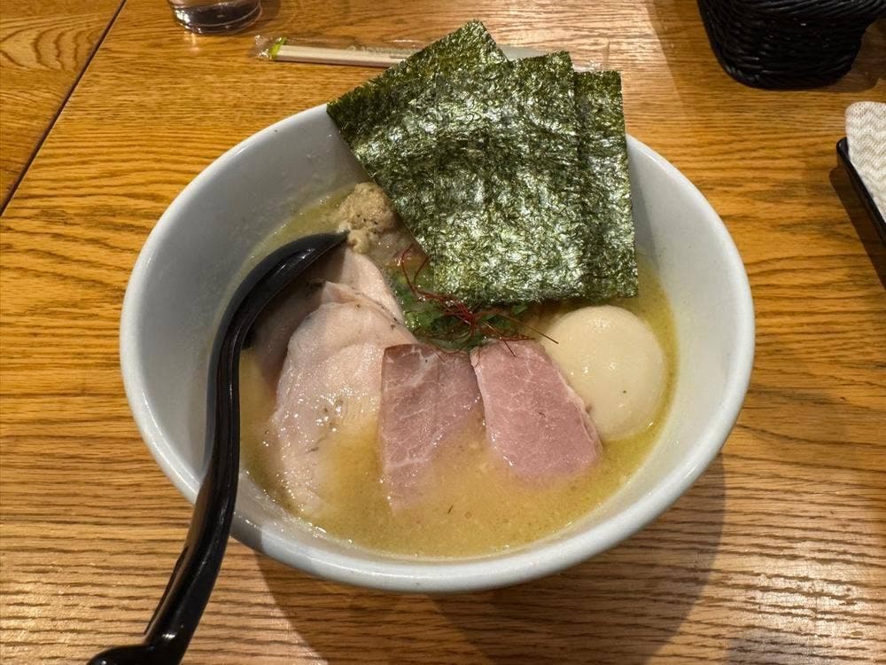 貝だしらぁ麺と鶏白湯らぁ麺 ふじを