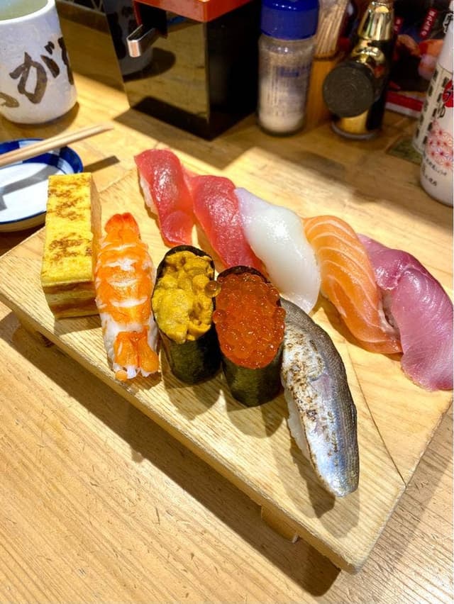 沼津魚がし鮨 御殿場アウトレット店 - サブ画像1