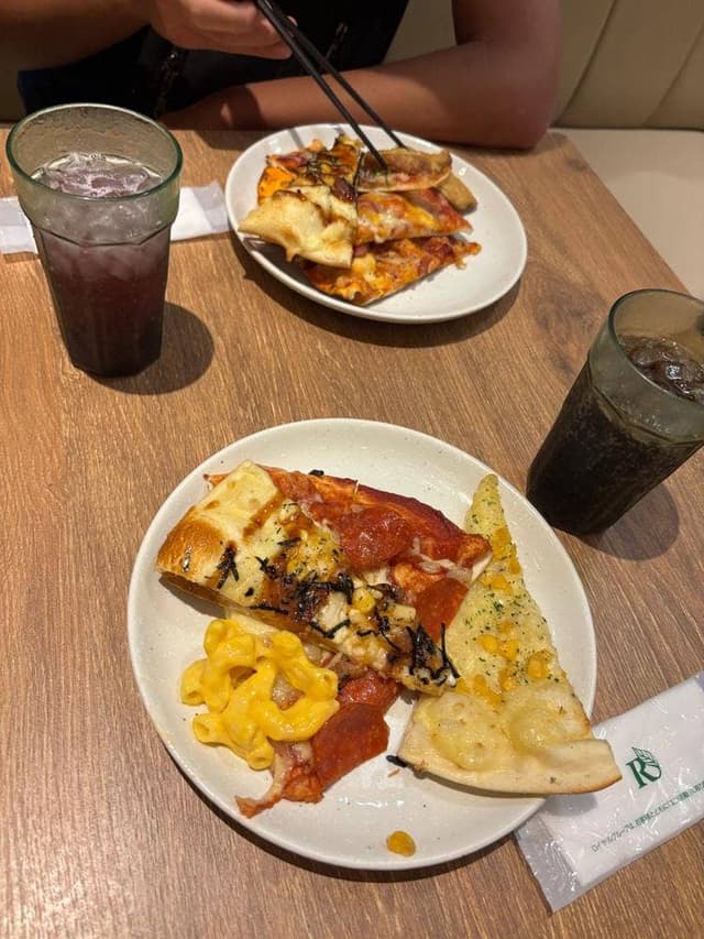 シェーキーズ イオンモール座間店 - サブ画像3