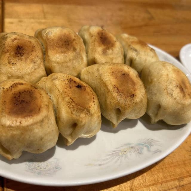 ホワイト餃子 柏店 - サブ画像1