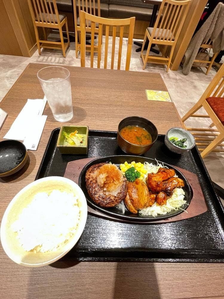 お肉膳スギモト 三井アウトレットパーク岡崎店