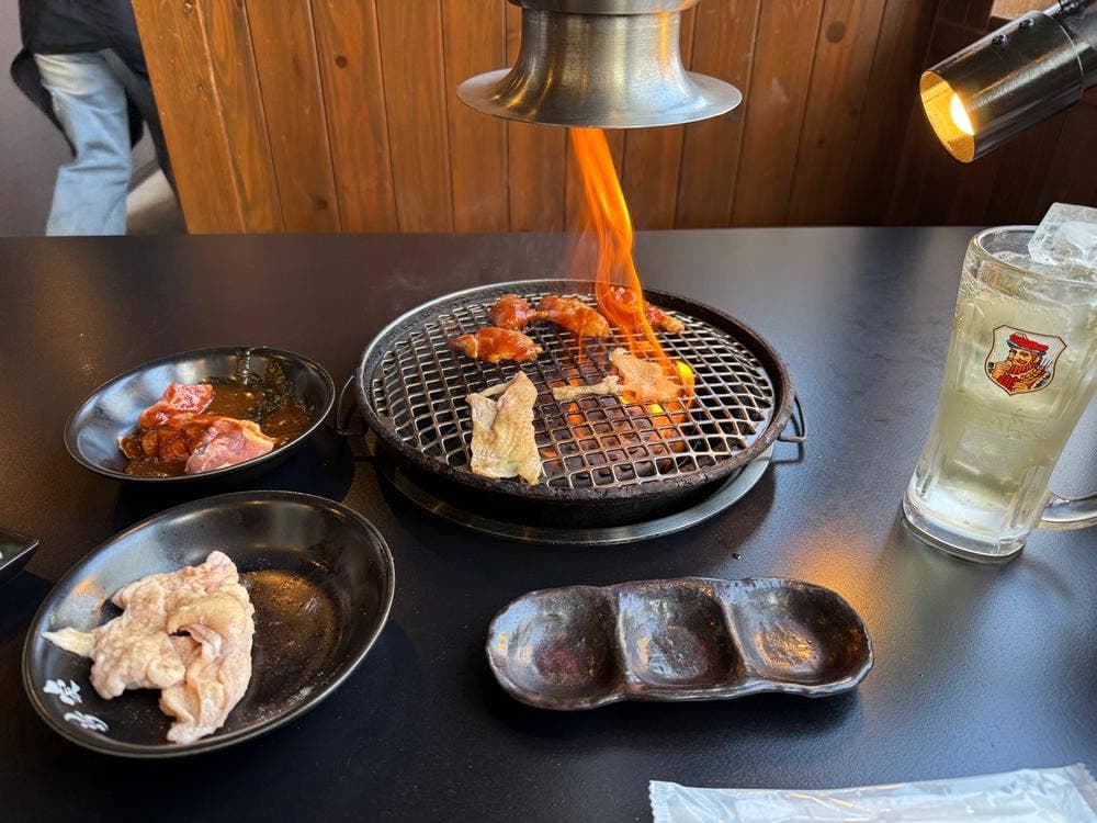 精肉・とり焼 新家