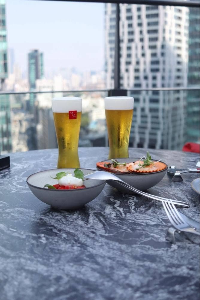 CÉ LA VI RESTAURANT & SKY BAR