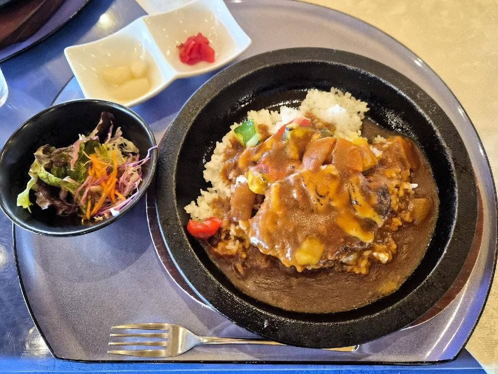 高岡カントリー倶楽部 レストランつるぎ