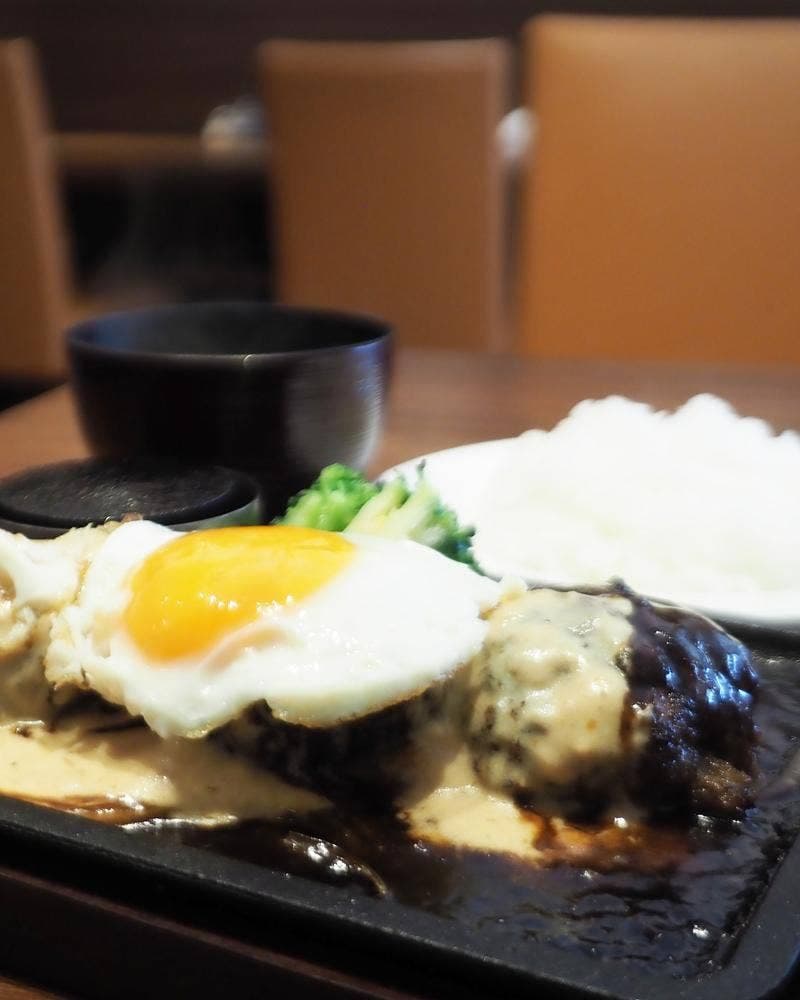 ハンバーグステーキ jumbo