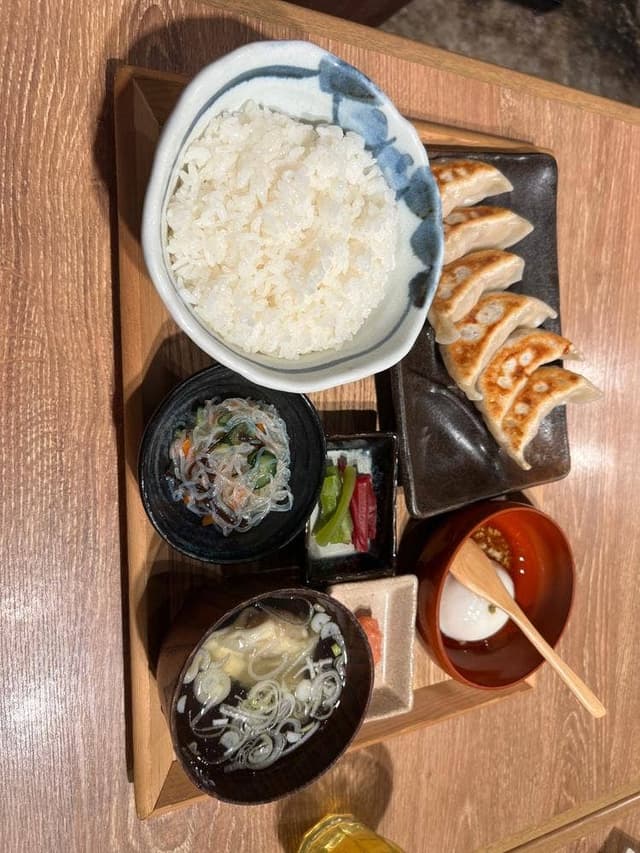 肉汁餃子のダンダダン 仙台西口店 - サブ画像1