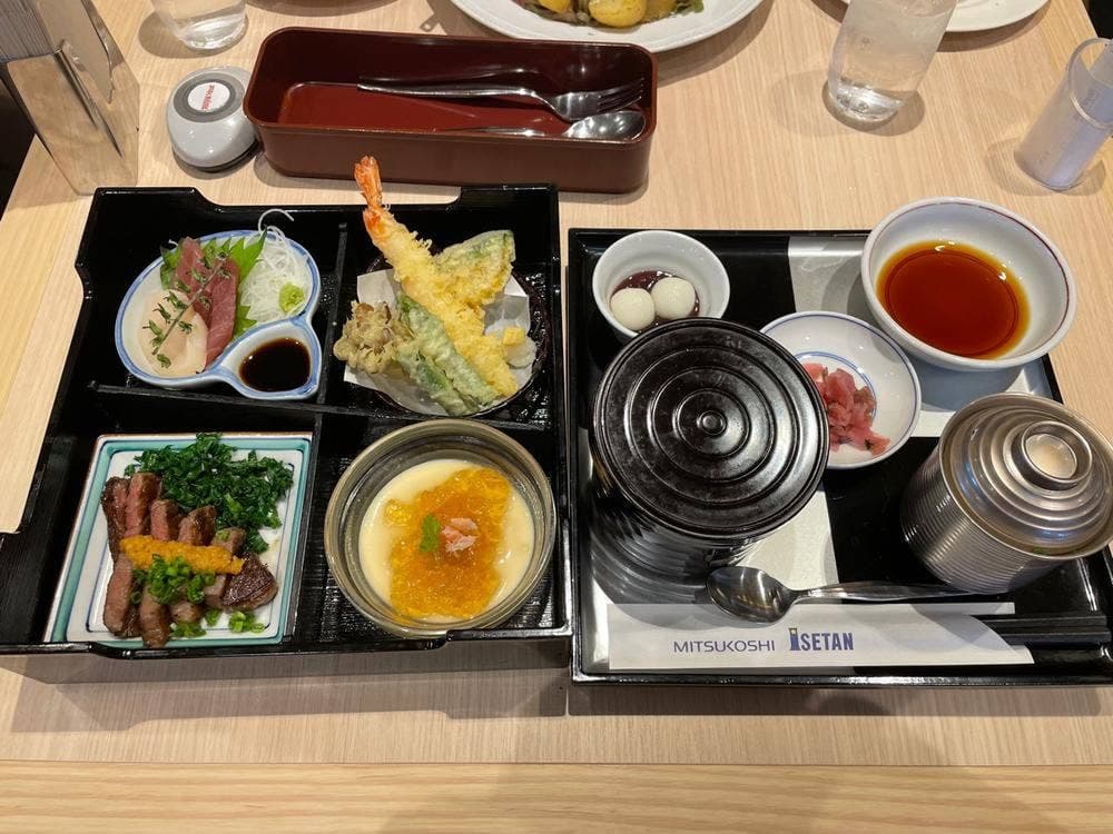 ロイヤルホスト 名古屋星ヶ丘店