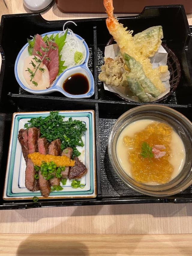 ロイヤルホスト 名古屋星ヶ丘店 - サブ画像3