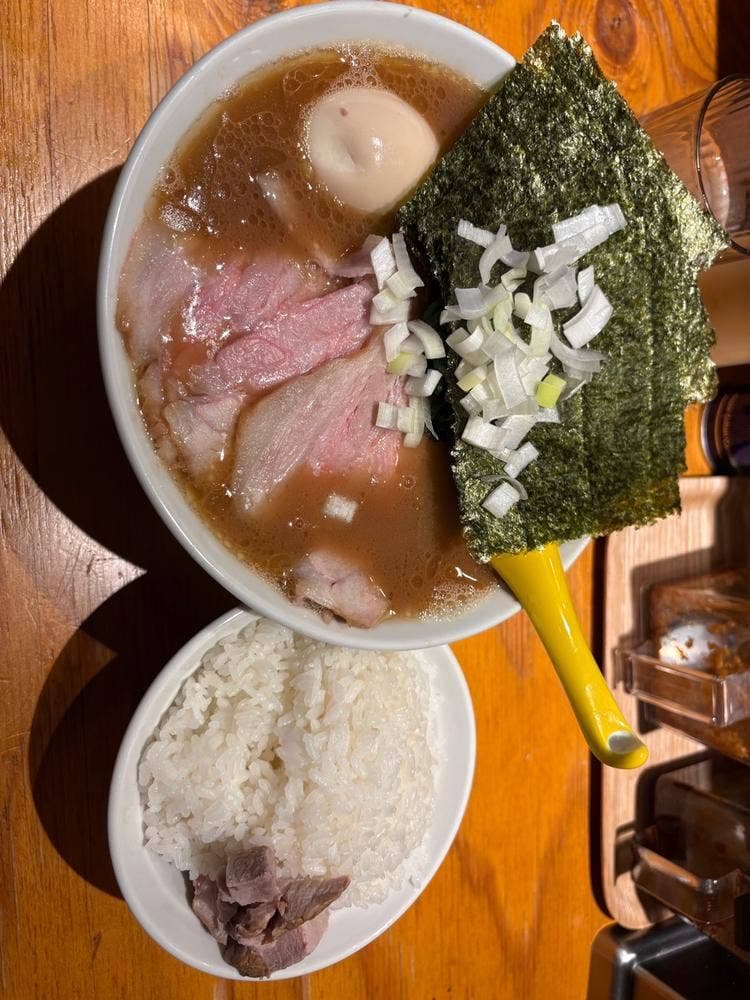 ハウスラーメンヌードルズ