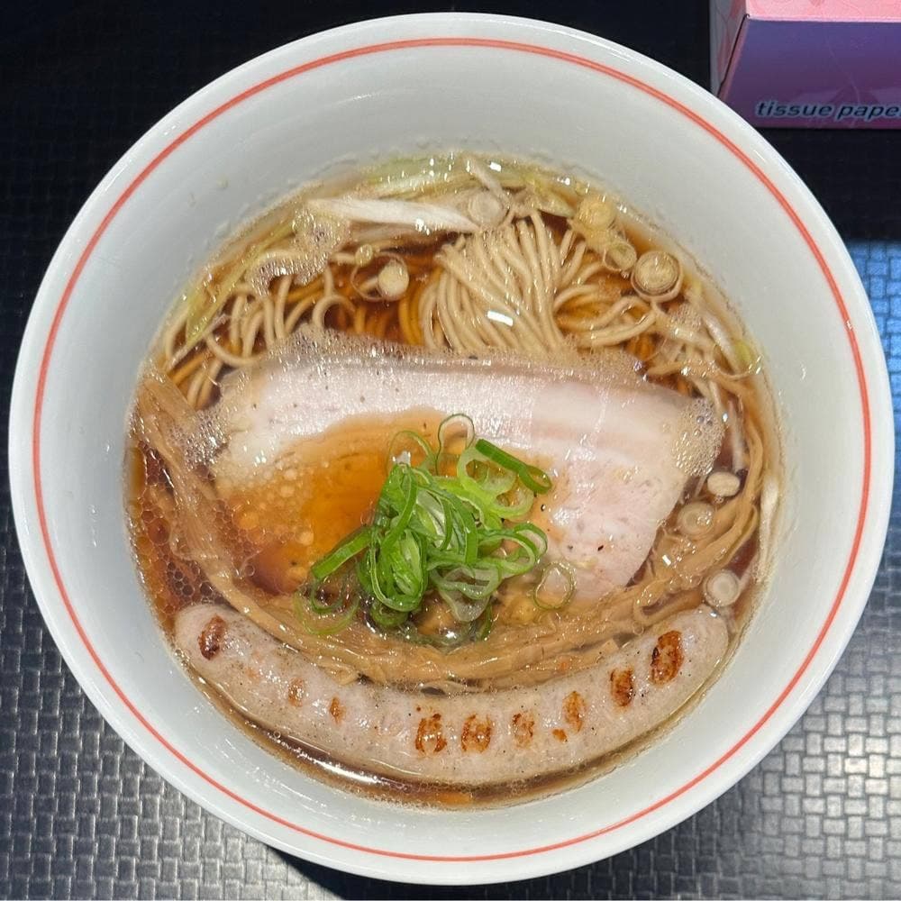 豚一頭清湯麺