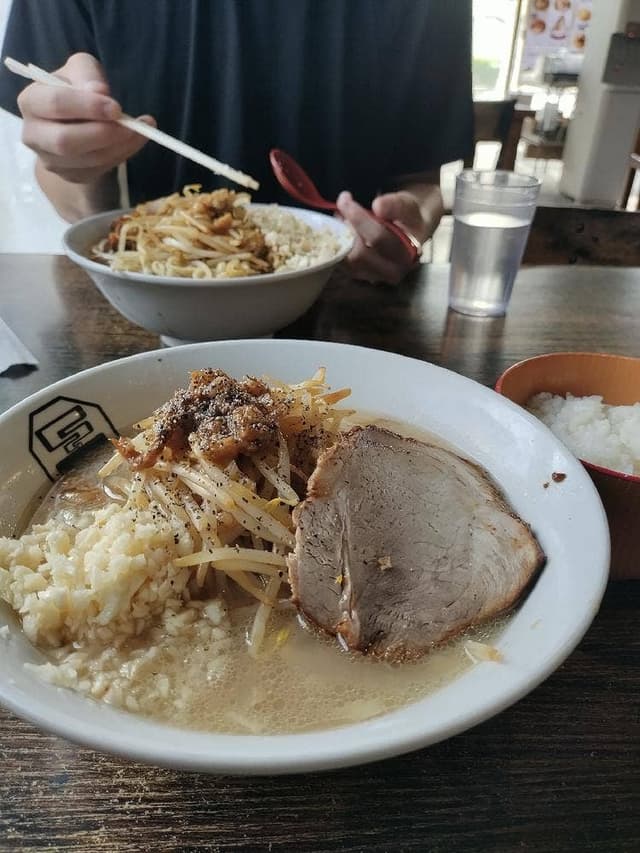 麺と飯 ソウハチヤ - サブ画像2