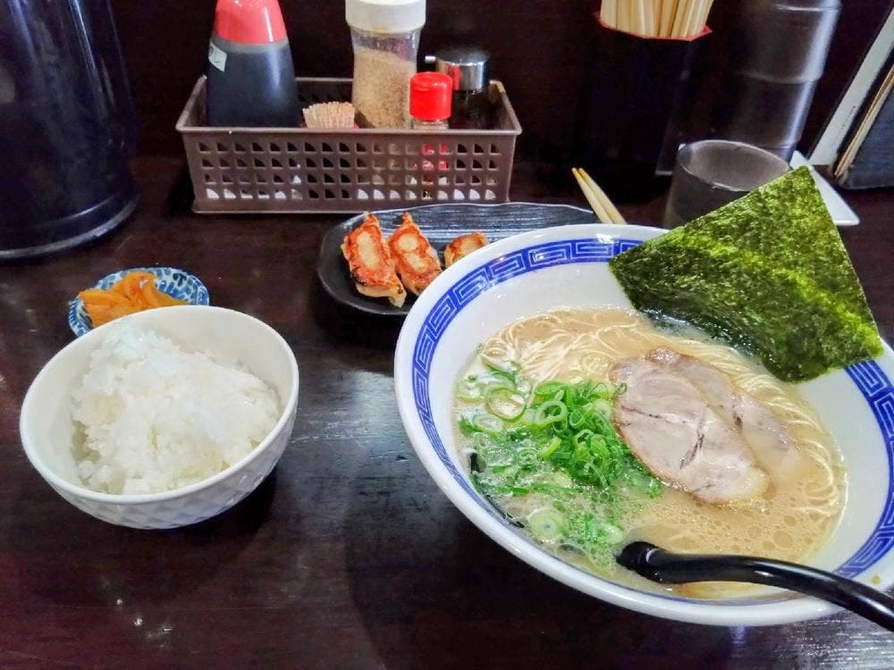 麺処 すずらん 春吉店