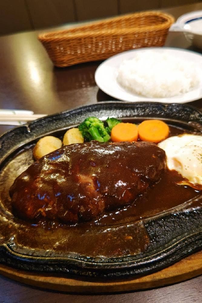 レストラン にしかわ