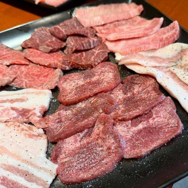 炭火焼肉 味道園 - サブ画像1