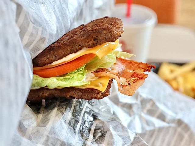 ウェンディーズ・ファーストキッチン 鳴海なるぱーく店 - サブ画像1