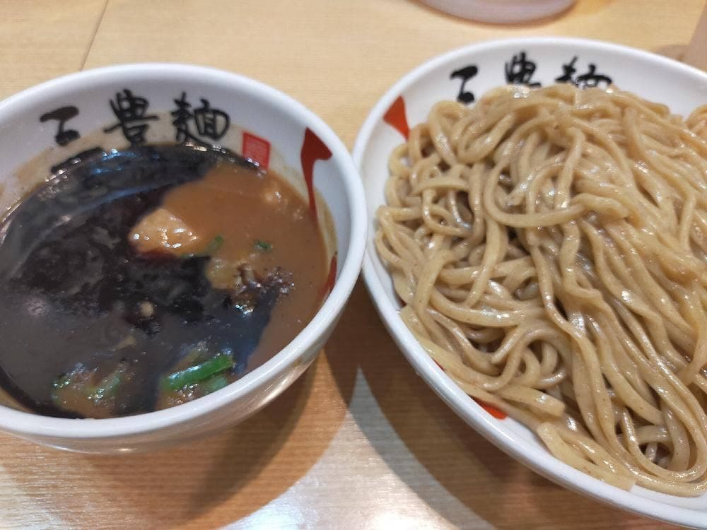 三豊麺 真 サンプラザ店