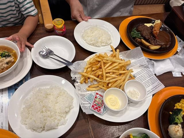 ジョナサン 横浜ワールドポーターズ店 - サブ画像2