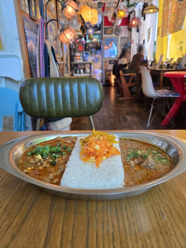 カレー屋 ロストコーナー