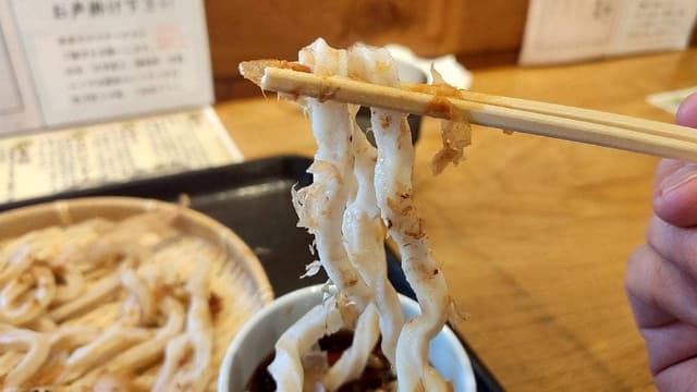 朝挽き蕎麦と固いうどん 俺が食堂 - サブ画像1