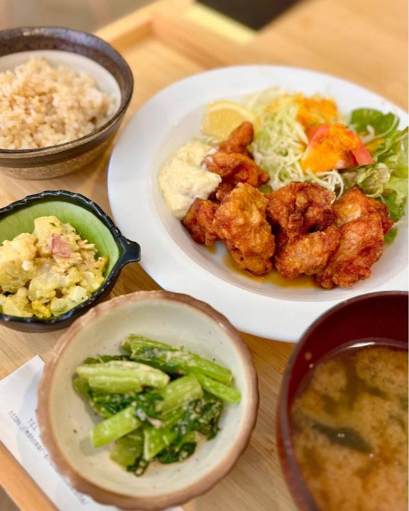 まんまる食堂
