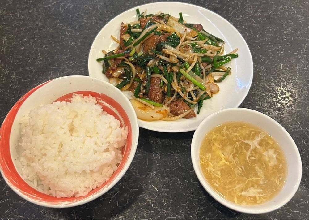 鉄板中華・担々麺 究