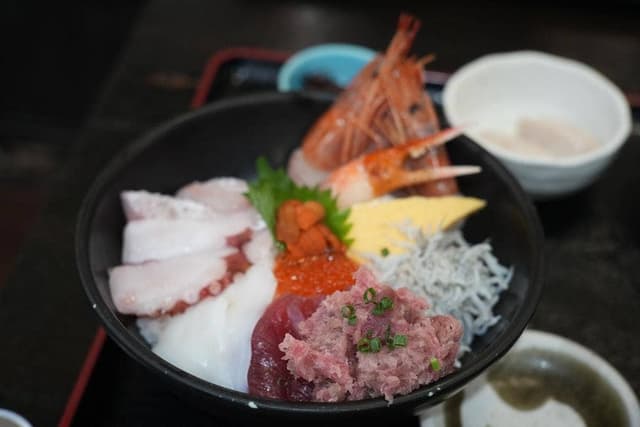 海鮮どんぶり亭 - サブ画像1