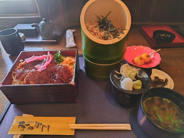 東右衛門足湯茶屋 - サブ画像3