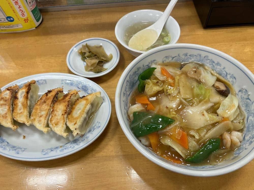 ぎょうざの満州 阪急塚口南口店