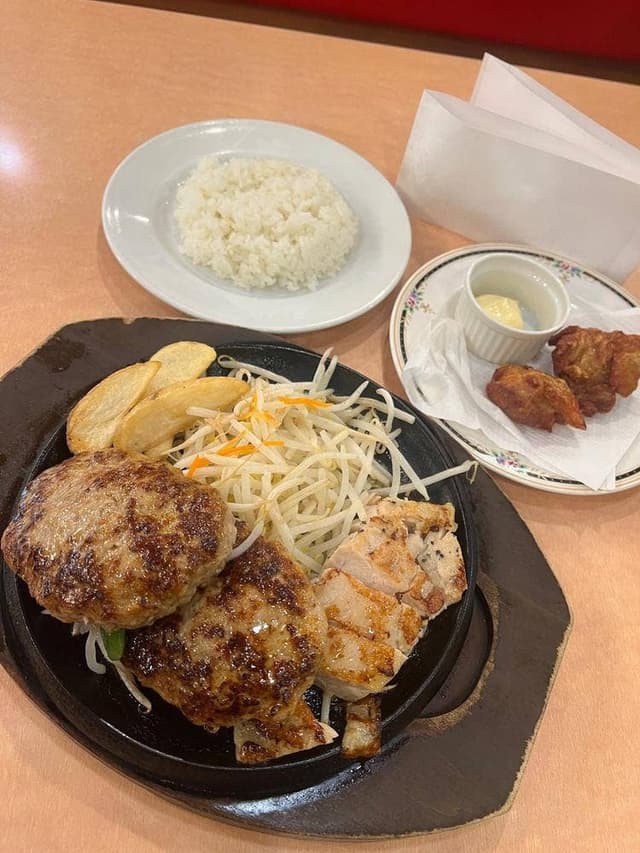 肉のはせ川 越谷大間野店 - サブ画像3