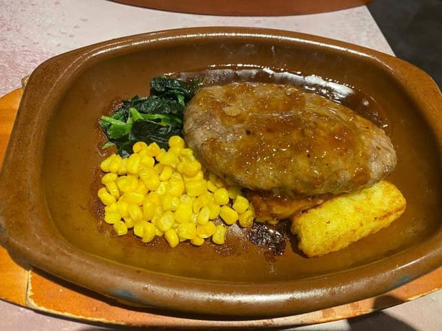 サイゼリヤ 島忠ホームズ新山下店 - サブ画像3