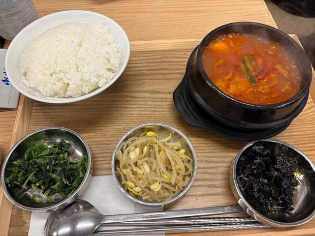 スンドゥブ中山豆腐店 高田馬場 - サブ画像1