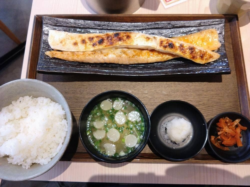 たかすい 渡辺通店