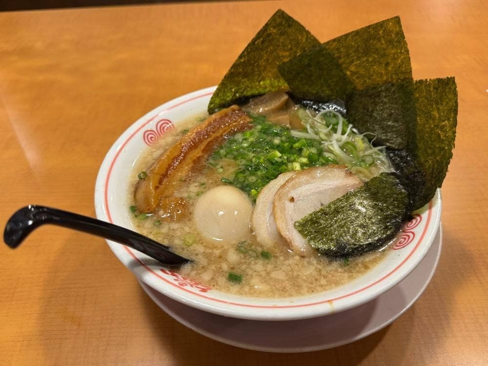東京とんこつとんとら北本店