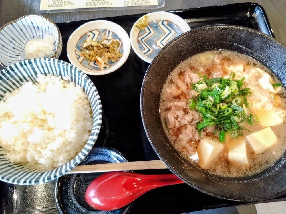 ニ隆食堂