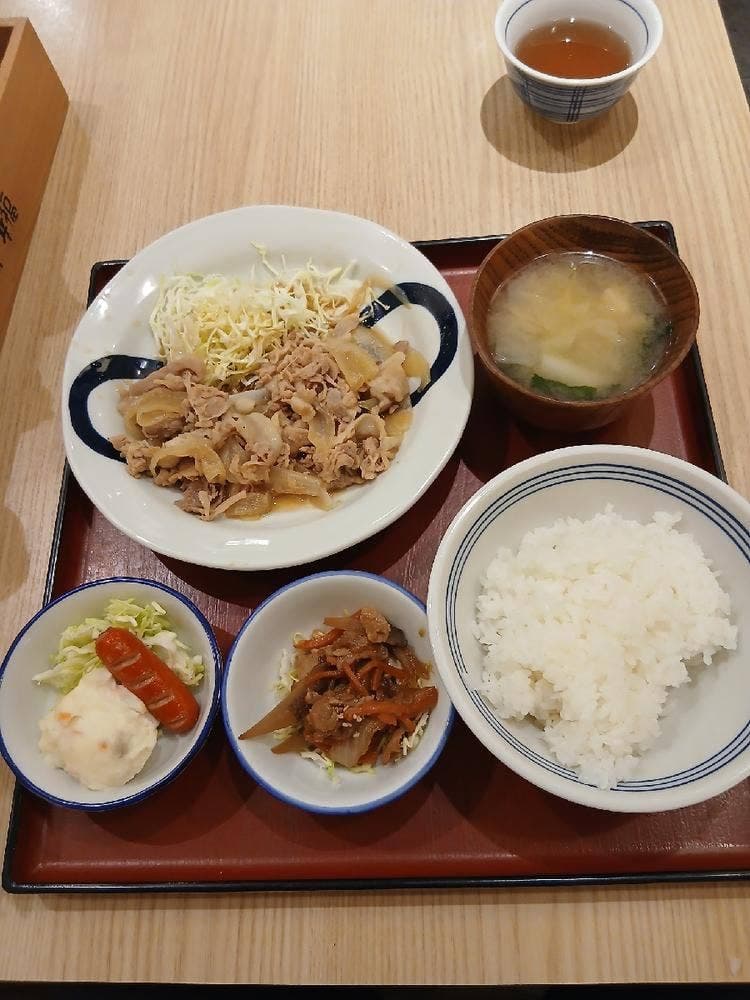 かっぽうぎ 飯野ビル店