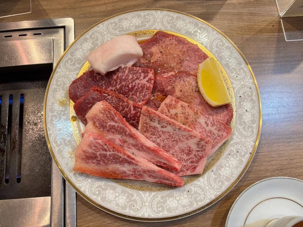 焼肉 百寧