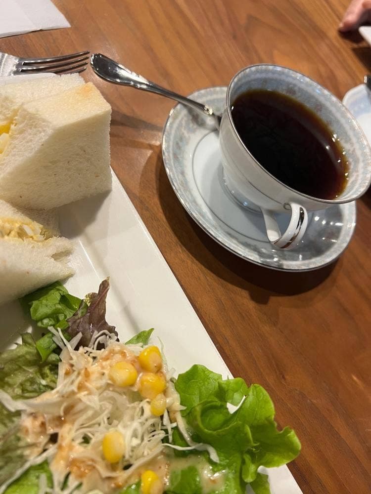 CAFE LE PIN 大須店