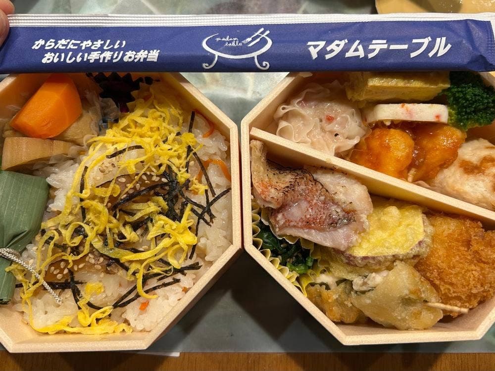 マダムテーブル