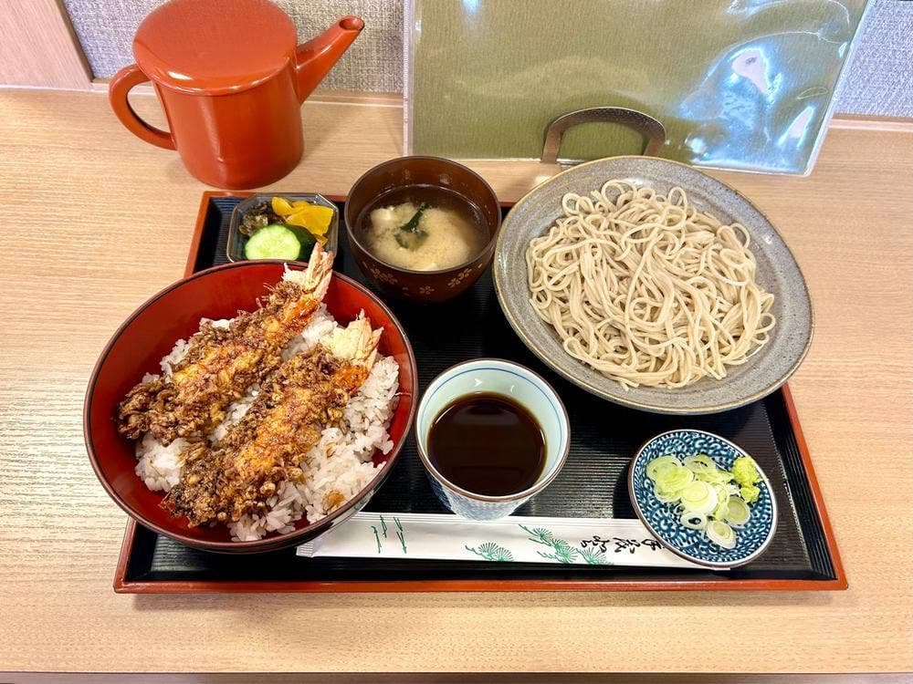 柳屋ソバ店