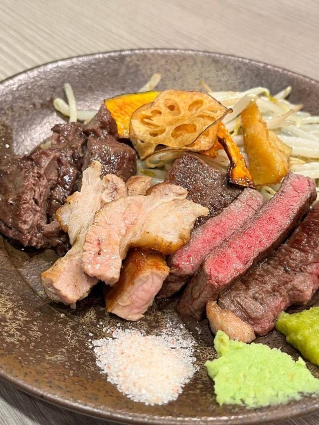 金沢肉食堂 百番街店 - サブ画像2