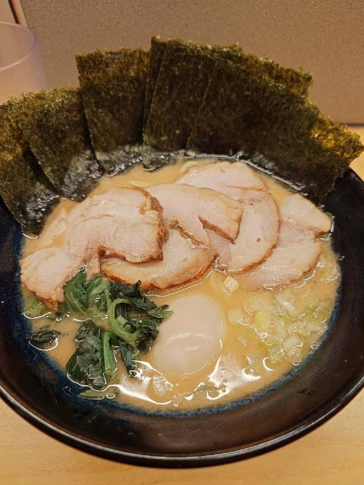 横濱家系ラーメン すずの家