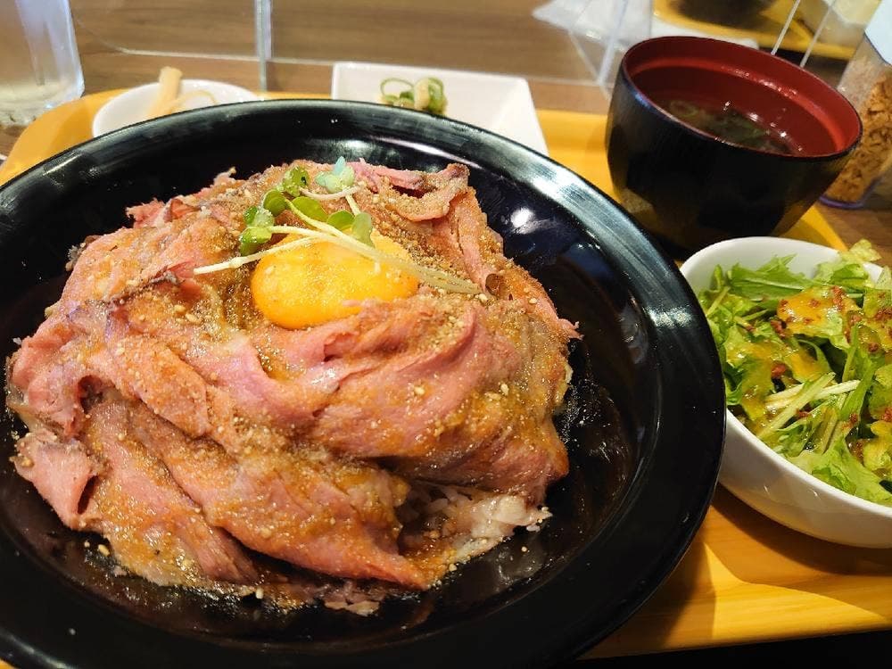 肉食酒場 はらぺこピエトリン