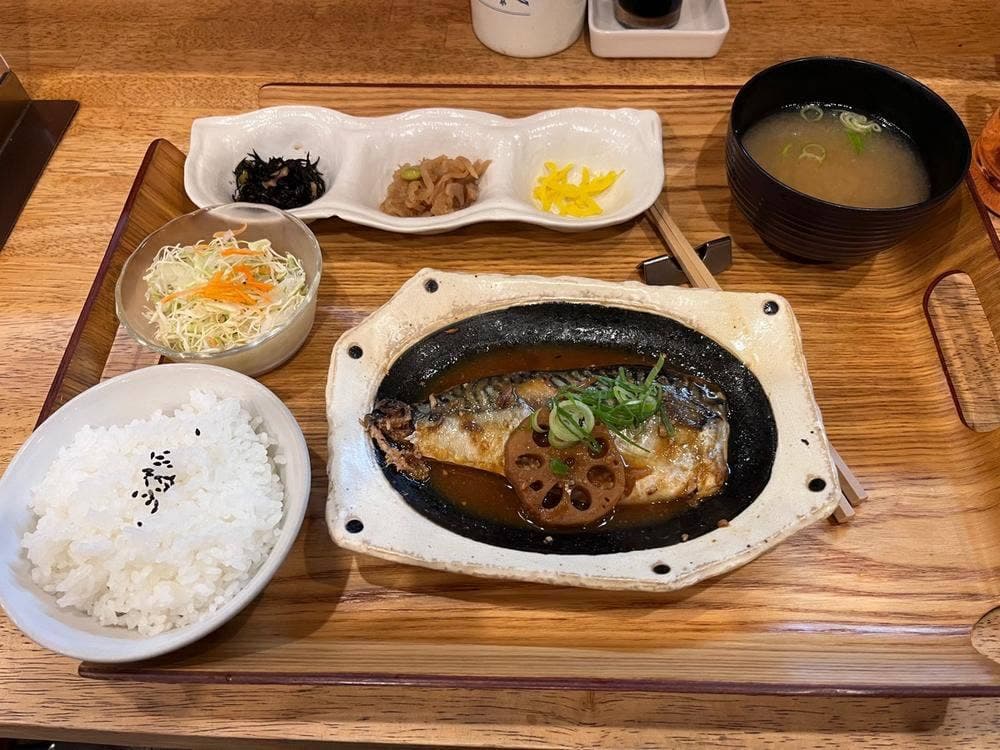 わたしの食卓 光町店
