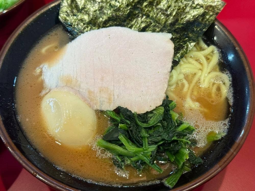 横浜ラーメン おか本