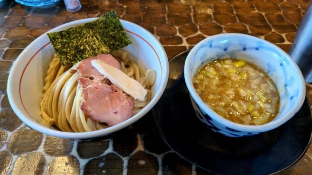 特級鶏蕎麦 龍介 - サブ画像1