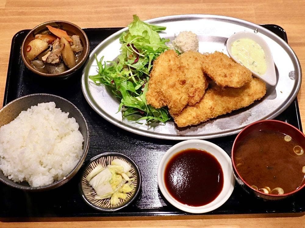 とよ食堂 はなれ