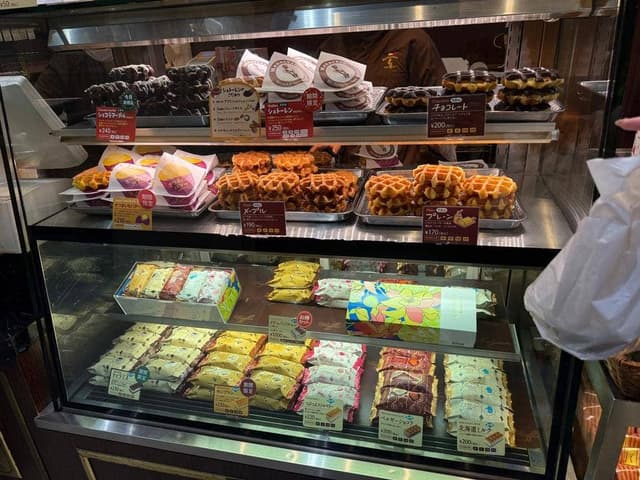 マネケン JR三ノ宮店 - サブ画像2