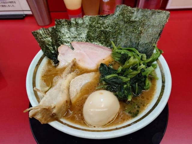 家系ラーメン 王道家直伝 との丸家 - サブ画像1